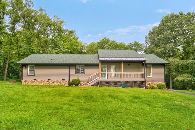 5725 S Farm Rd 131, Brookline, MO 65619