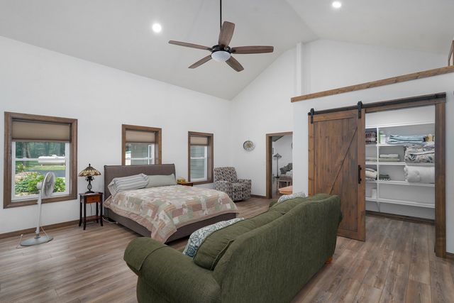 5725 S Farm Rd 131, Brookline, MO 65619