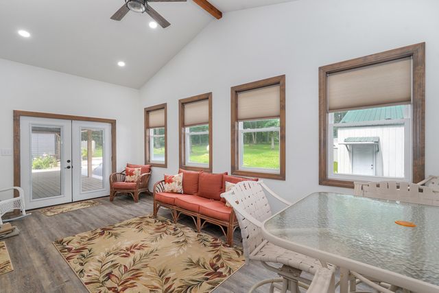 5725 S Farm Rd 131, Brookline, MO 65619