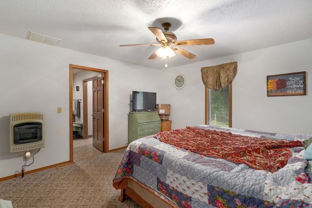 5725 S Farm Rd 131, Brookline, MO 65619