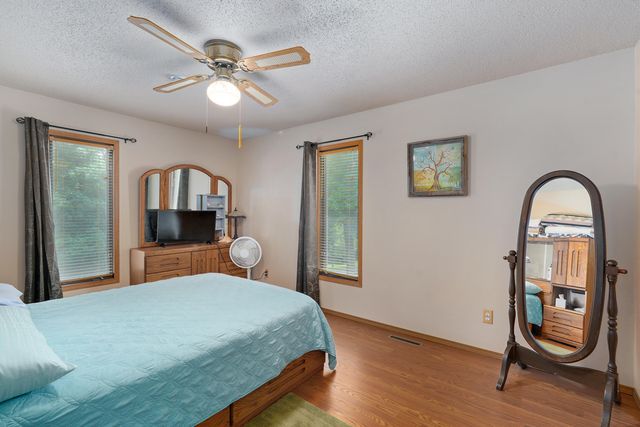 5725 S Farm Rd 131, Brookline, MO 65619