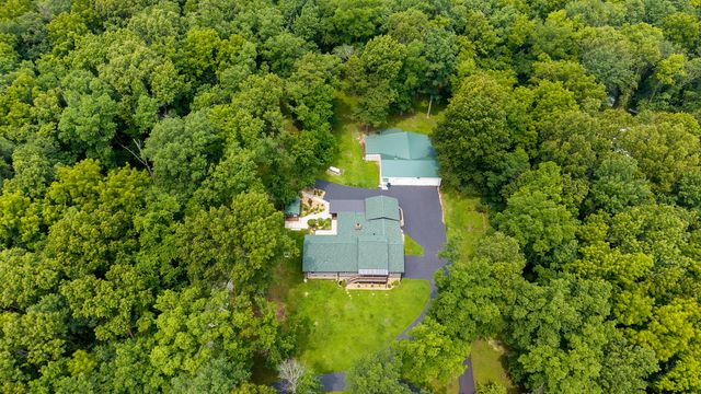 5725 S Farm Rd 131, Brookline, MO 65619