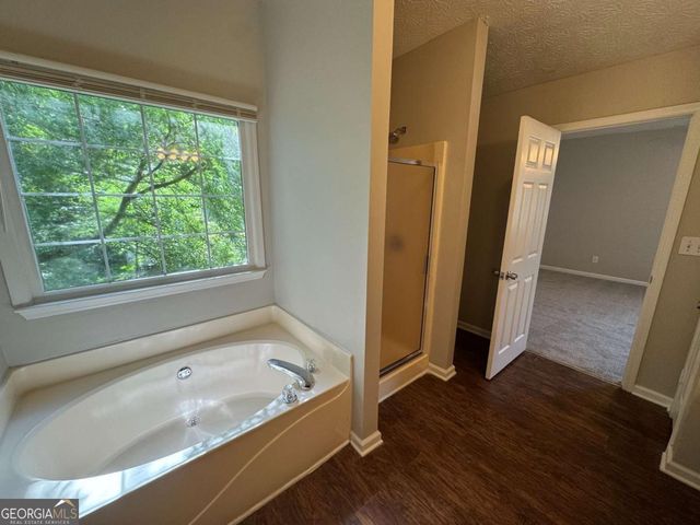 1048 Brandon Lane, Stone Mountain, GA 30083