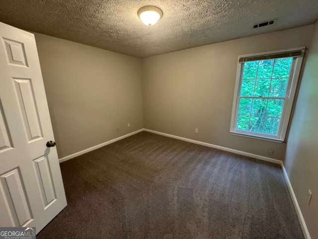 1048 Brandon Lane, Stone Mountain, GA 30083