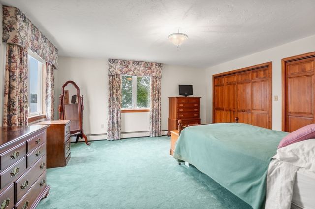 49 Singletary Rd, Millbury, MA 01527