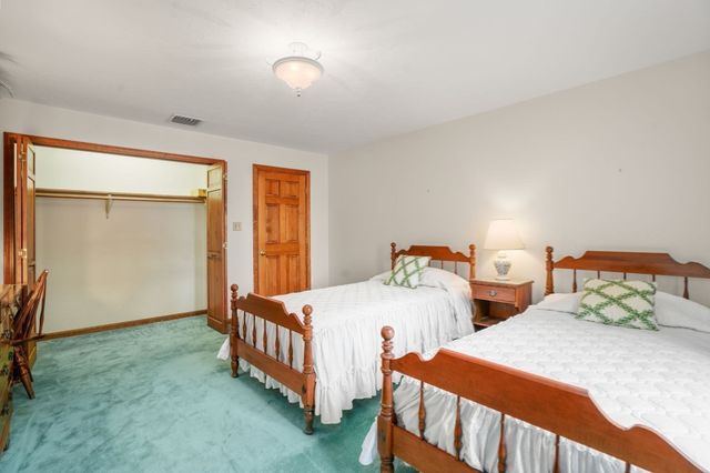 49 Singletary Rd, Millbury, MA 01527