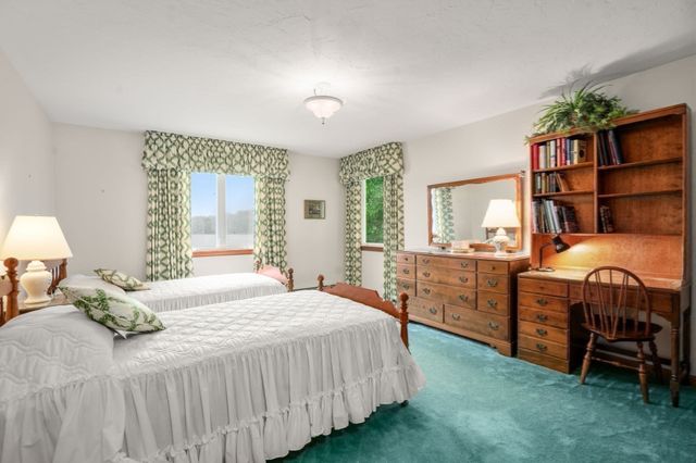 49 Singletary Rd, Millbury, MA 01527