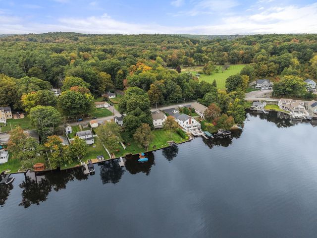 49 Singletary Rd, Millbury, MA 01527