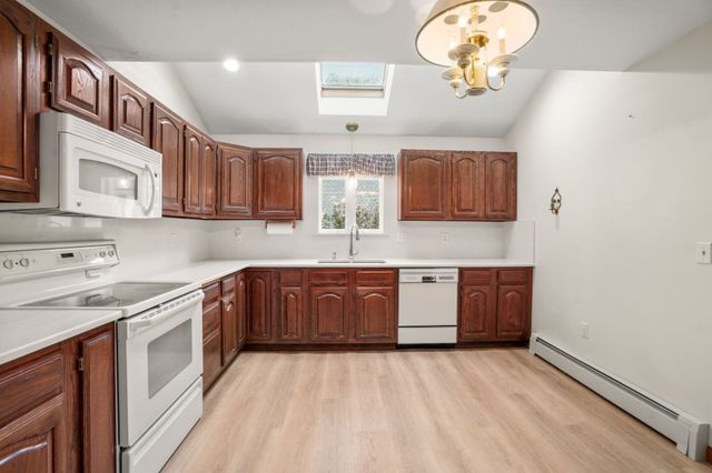 49 Singletary Rd, Millbury, MA 01527