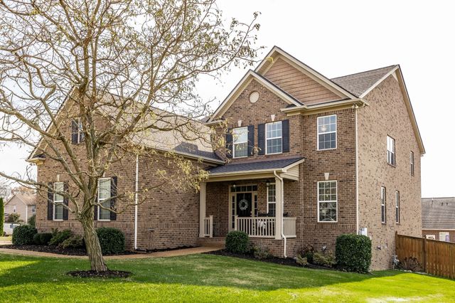 1068 Harvey Springs Dr, Spring Hill, TN 37174