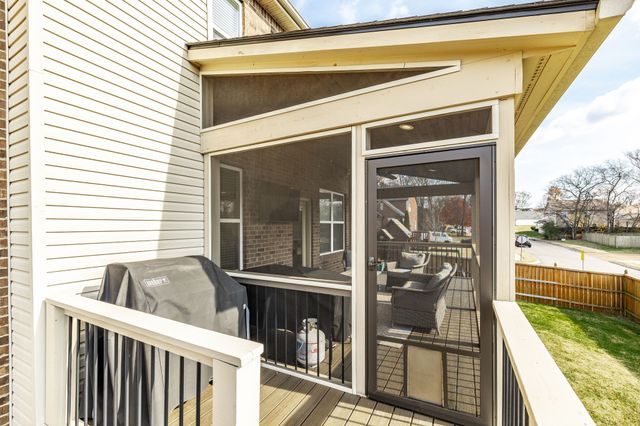 1068 Harvey Springs Dr, Spring Hill, TN 37174