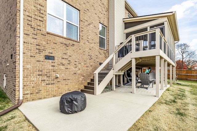 1068 Harvey Springs Dr, Spring Hill, TN 37174