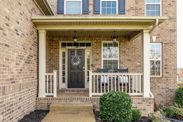 1068 Harvey Springs Dr, Spring Hill, TN 37174