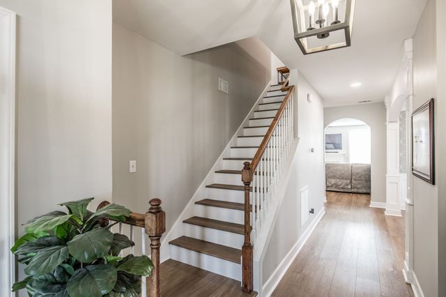 1068 Harvey Springs Dr, Spring Hill, TN 37174