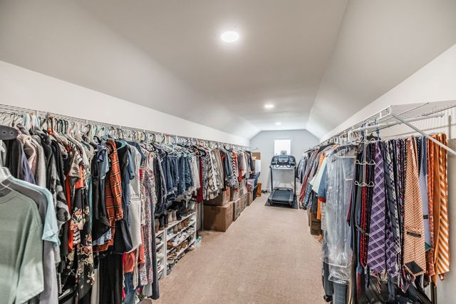 1068 Harvey Springs Dr, Spring Hill, TN 37174