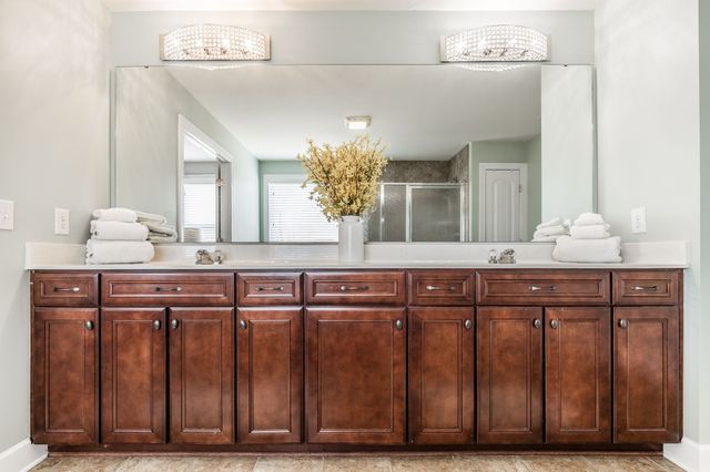 1068 Harvey Springs Dr, Spring Hill, TN 37174