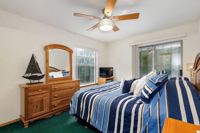 225 Lower Emerald Bay Circle 13, Hollister, MO 65672