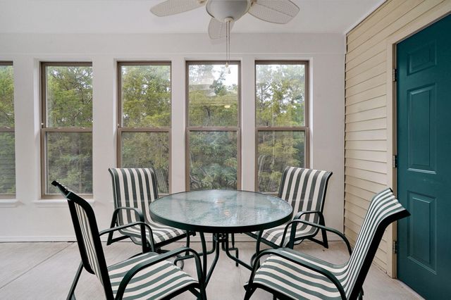 225 Lower Emerald Bay Circle 13, Hollister, MO 65672