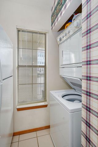 225 Lower Emerald Bay Circle 13, Hollister, MO 65672