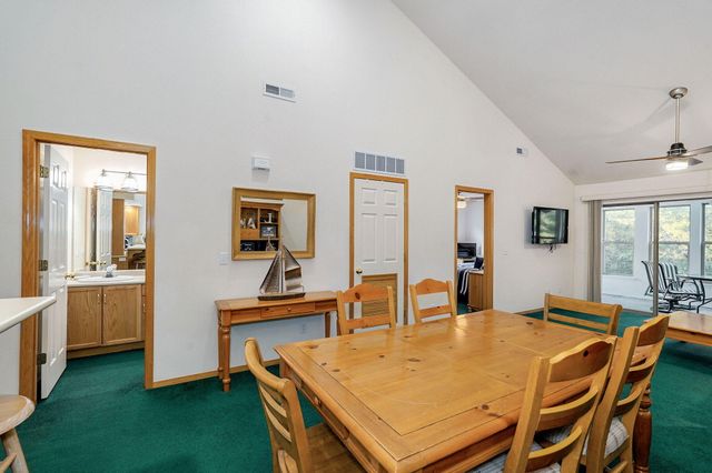 225 Lower Emerald Bay Circle 13, Hollister, MO 65672