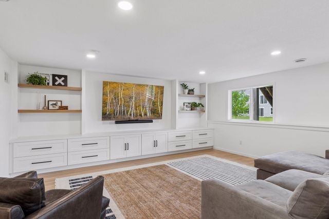 11872 Linden Court N, Lake Elmo, MN 55042