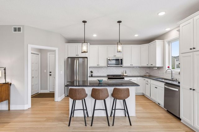 11872 Linden Court N, Lake Elmo, MN 55042