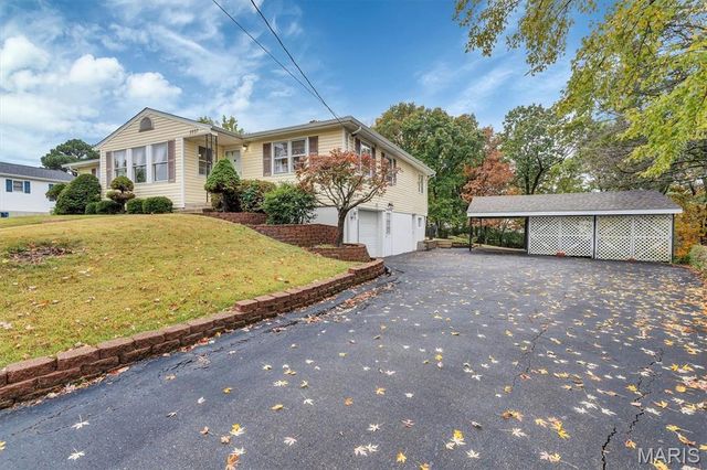 1657 Elizabeth Drive, Arnold, MO 63010