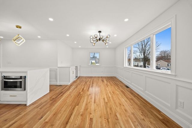 171 Carey Cir, Stoughton, MA 02072