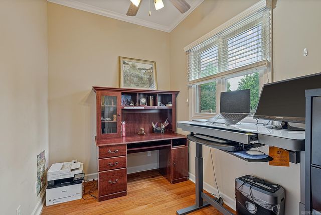 221 Dunwoody Dr, Jonesboro, AR 72404