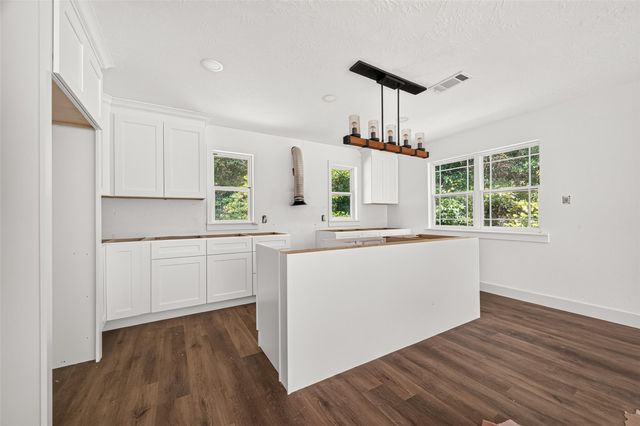 6222 Fm 1010 Road, Cleveland, TX 77327