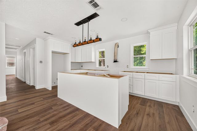 6222 Fm 1010 Road, Cleveland, TX 77327
