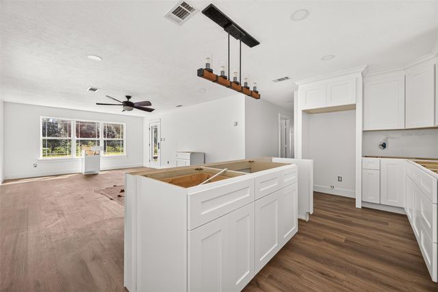 6222 Fm 1010 Road, Cleveland, TX 77327