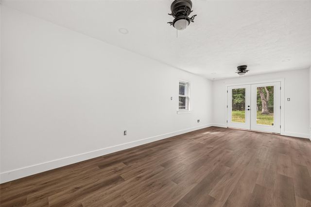 6222 Fm 1010 Road, Cleveland, TX 77327