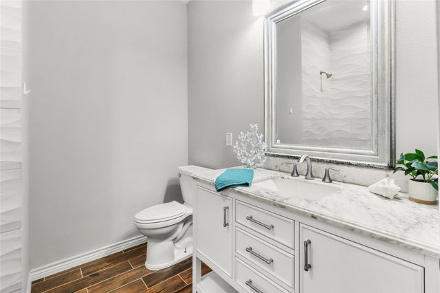507 E Foley Street, Alvin, TX 77511