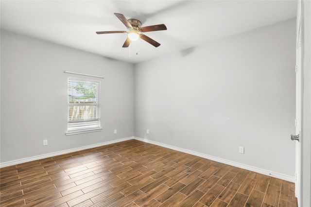507 E Foley Street, Alvin, TX 77511