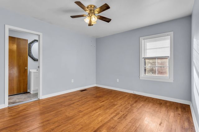 105 Lynn Dr, Columbia, TN 38401