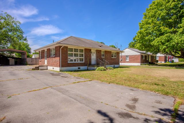 105 Lynn Dr, Columbia, TN 38401