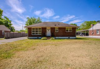105 Lynn Dr, Columbia, TN 38401