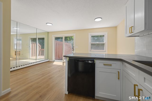 19 Cody Avenue B6, Plainville, CT 06062