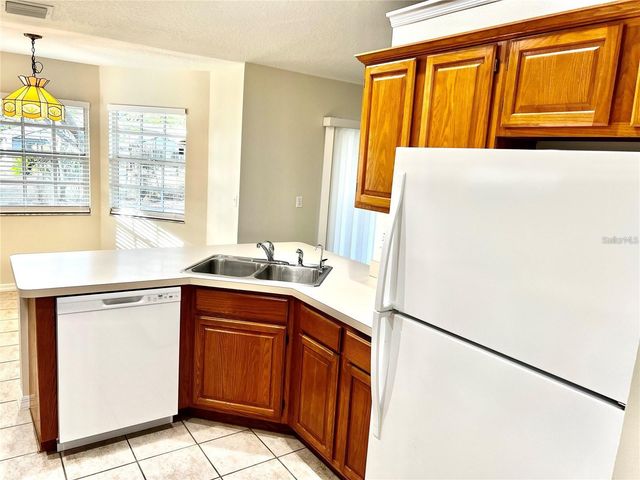 16216 HILLSIDE CIRCLE, Montverde, FL 34756