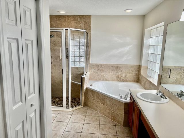 16216 HILLSIDE CIRCLE, Montverde, FL 34756