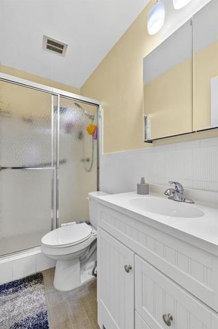 400 S Cypress Road 427, Pompano Beach, FL 33060