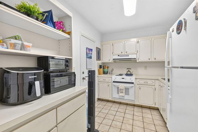 400 S Cypress Road 427, Pompano Beach, FL 33060