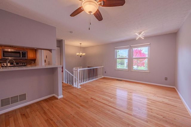 3001 Essington Drive, Dublin, OH 43017