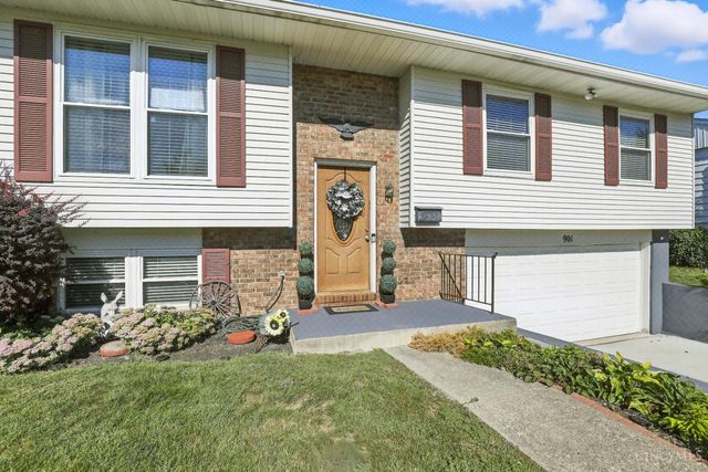 901 Katherine Avenue, Lebanon, OH 45036
