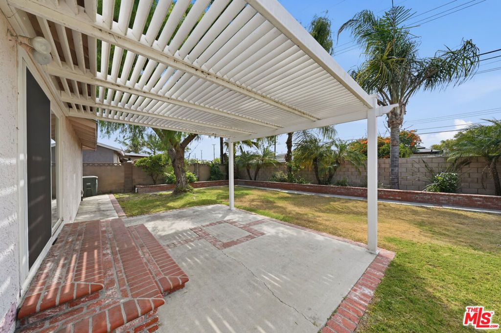 Image 21 of property listing at 13010 Marlette Drive, La Mirada, CA 90638