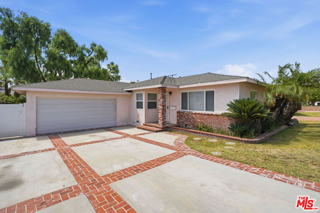 Image 26 of property listing at 13010 Marlette Drive, La Mirada, CA 90638