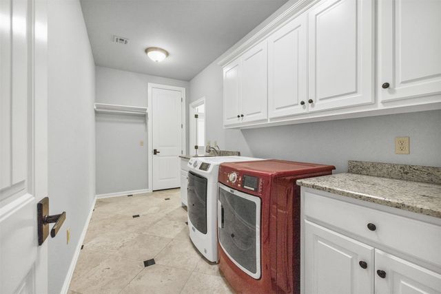 10712 S 95th Court, Tulsa, OK 74133