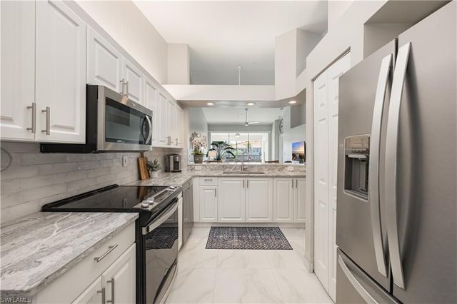 7564 Silver Trumpet LN U202, Naples, FL 34109