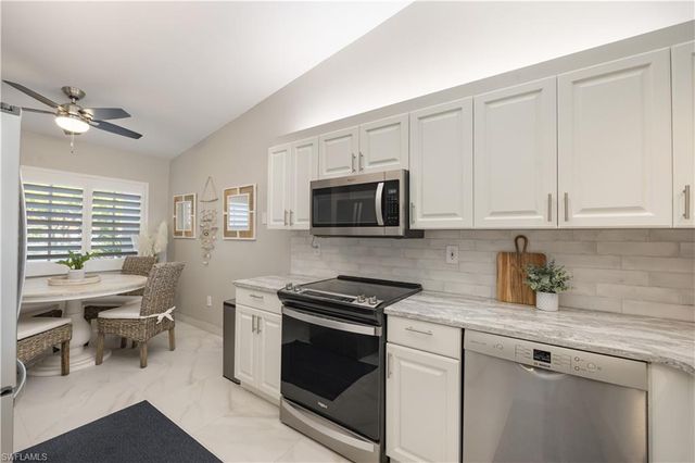 7564 Silver Trumpet LN U202, Naples, FL 34109